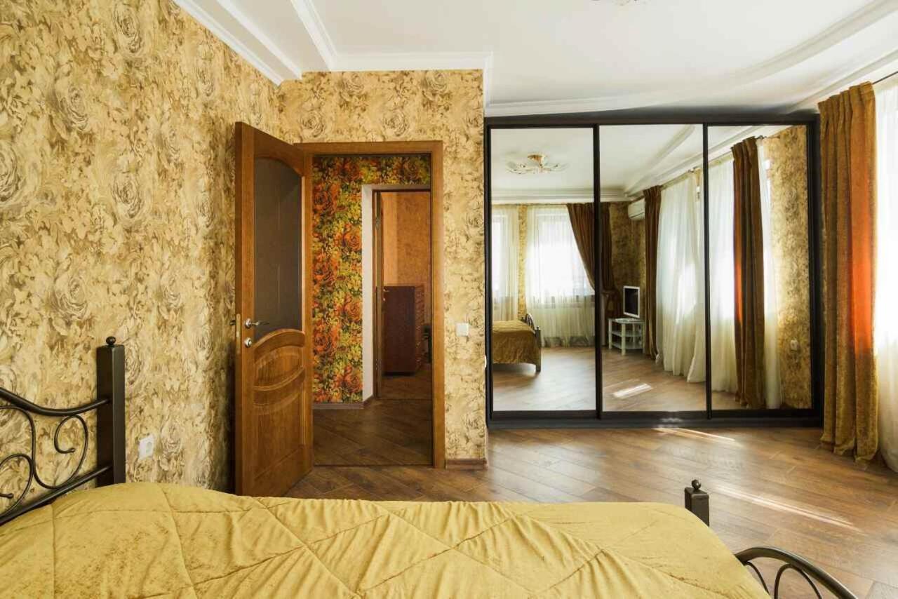 Apartment In Deribasovskay Street 20 Одеса Екстер'єр фото